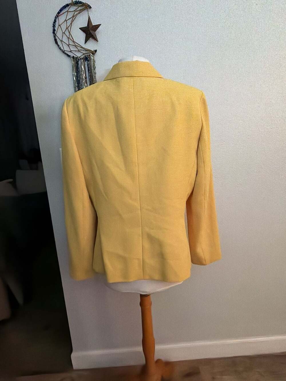 Collections for Le Suit Women's Yellow Three-Button Blazer Size 12 - Picture 5 of 8